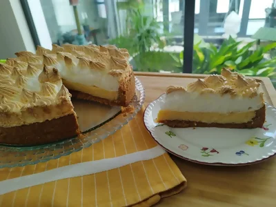 Meringe Lemon Pie
